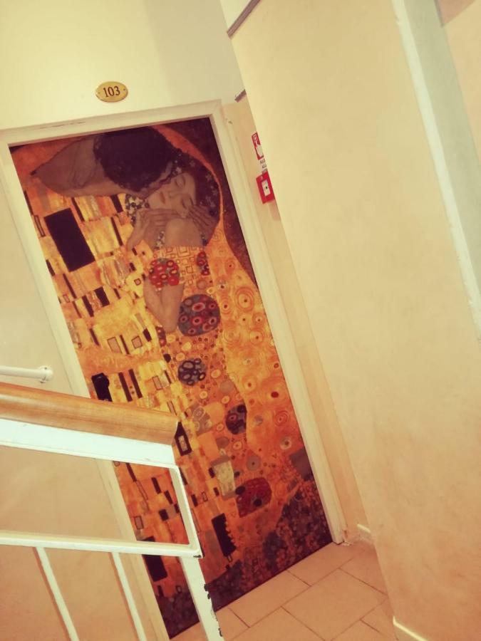 Hotel Residence Maria Grazia リミニ エクステリア 写真